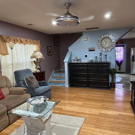 Colorful 3 Bedrooms Twin Home Near Center Filadelfia Esterno foto