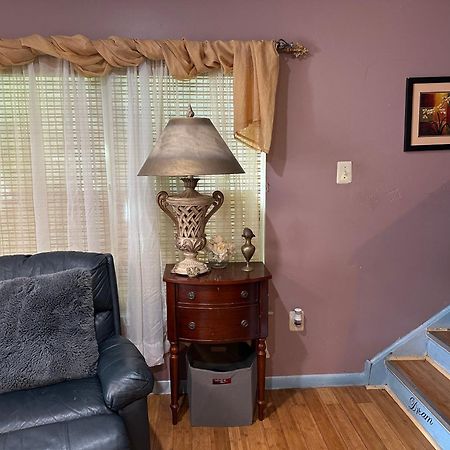 Colorful 3 Bedrooms Twin Home Near Center Filadelfia Esterno foto
